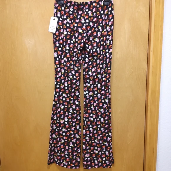 NWT Billabong Kids 12 Floral Flared Soft Stretchy Pants Firm Price - Picture 2 of 5